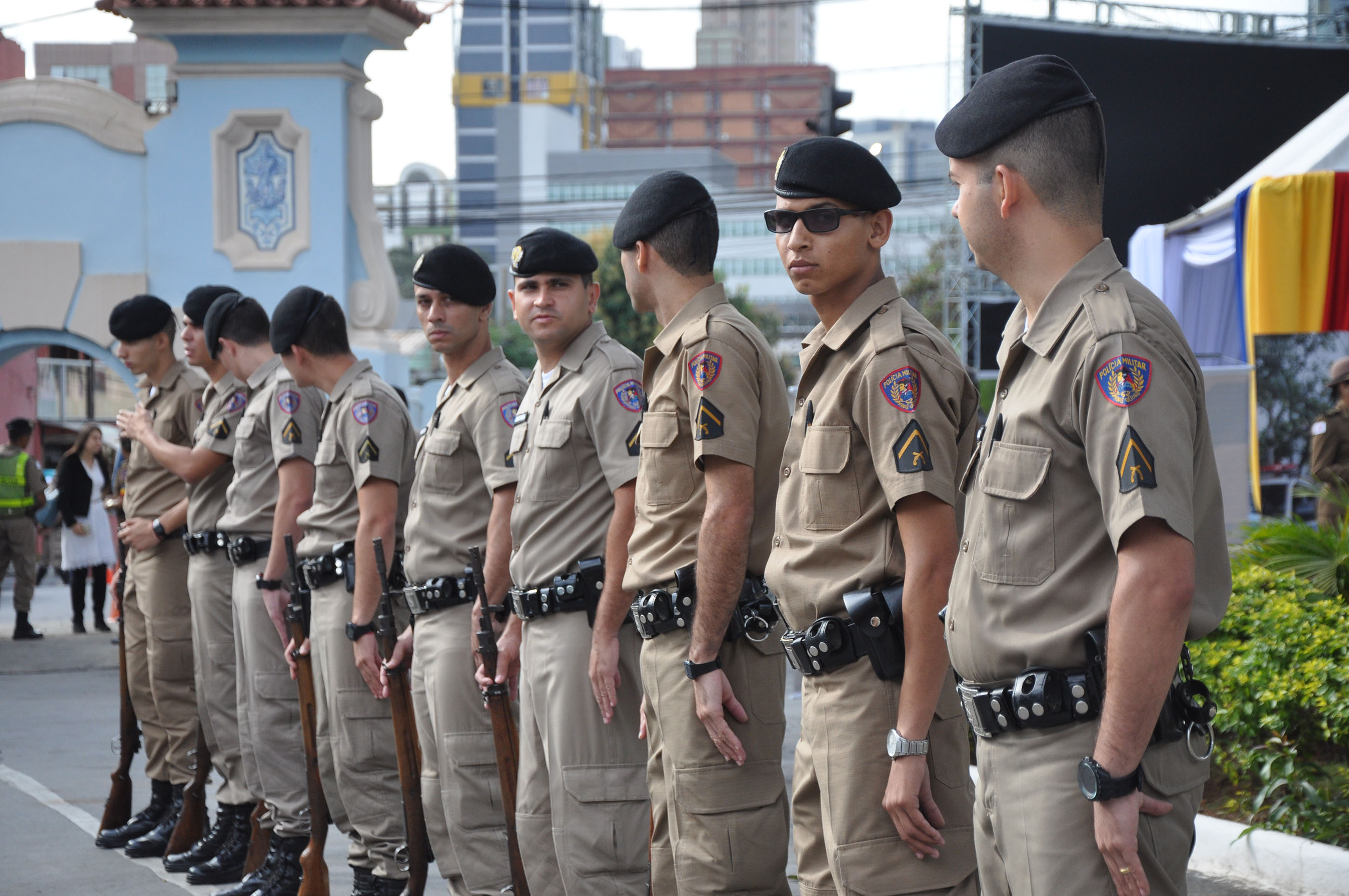 Foto de policiais militares 64 Foto de policiais militares 34