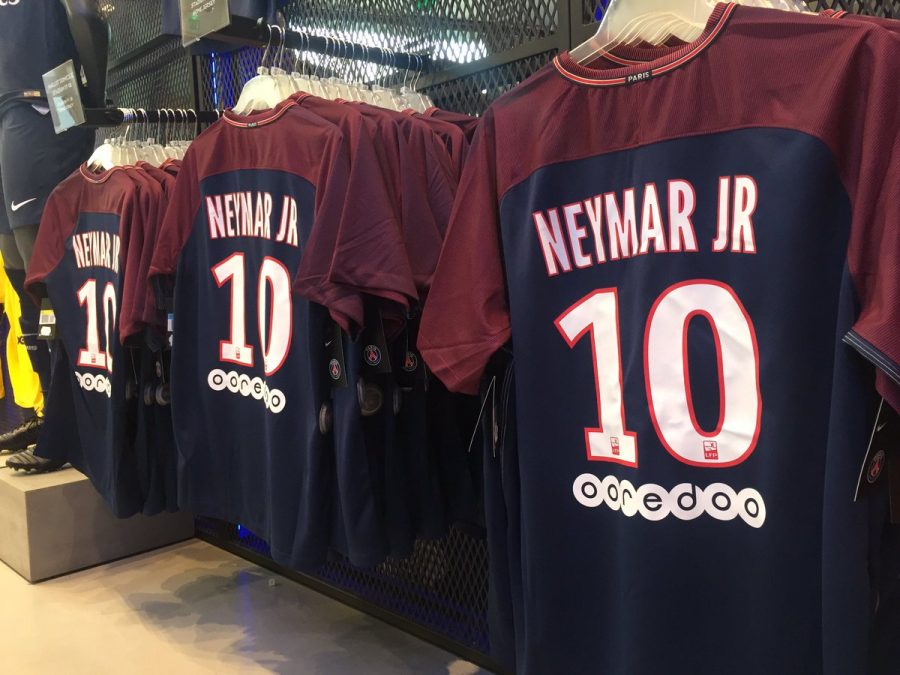 Camisa 10 de Neymar no PSG começa a ser vendida veja o preço e como comprar Camisa 10 de Neymar no PSG começa a ser vendida veja o preço e como comprar