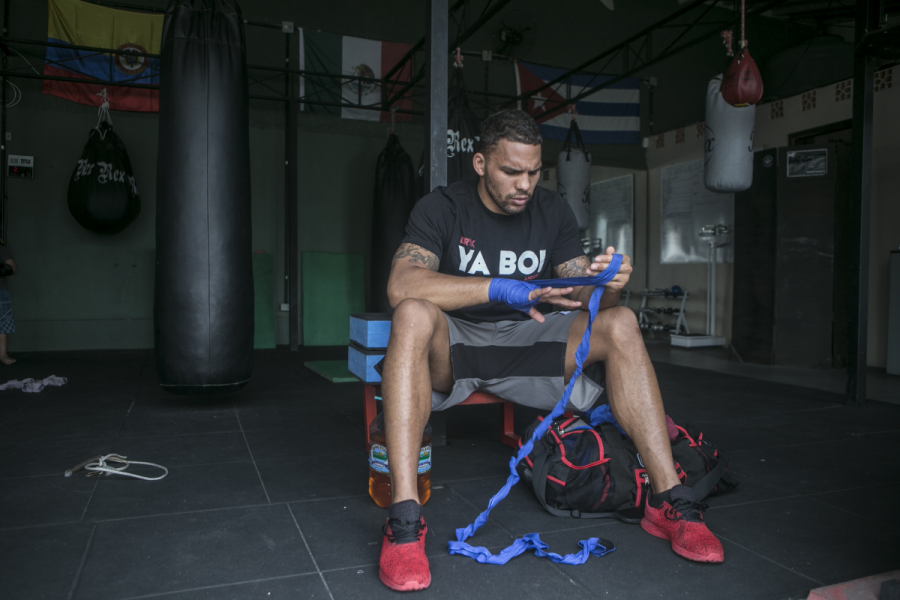 Eryk Anders enfrenta Lyoto Machida no UFC Belém. Foto: Marcelo Andrade/Gazeta do Povo.