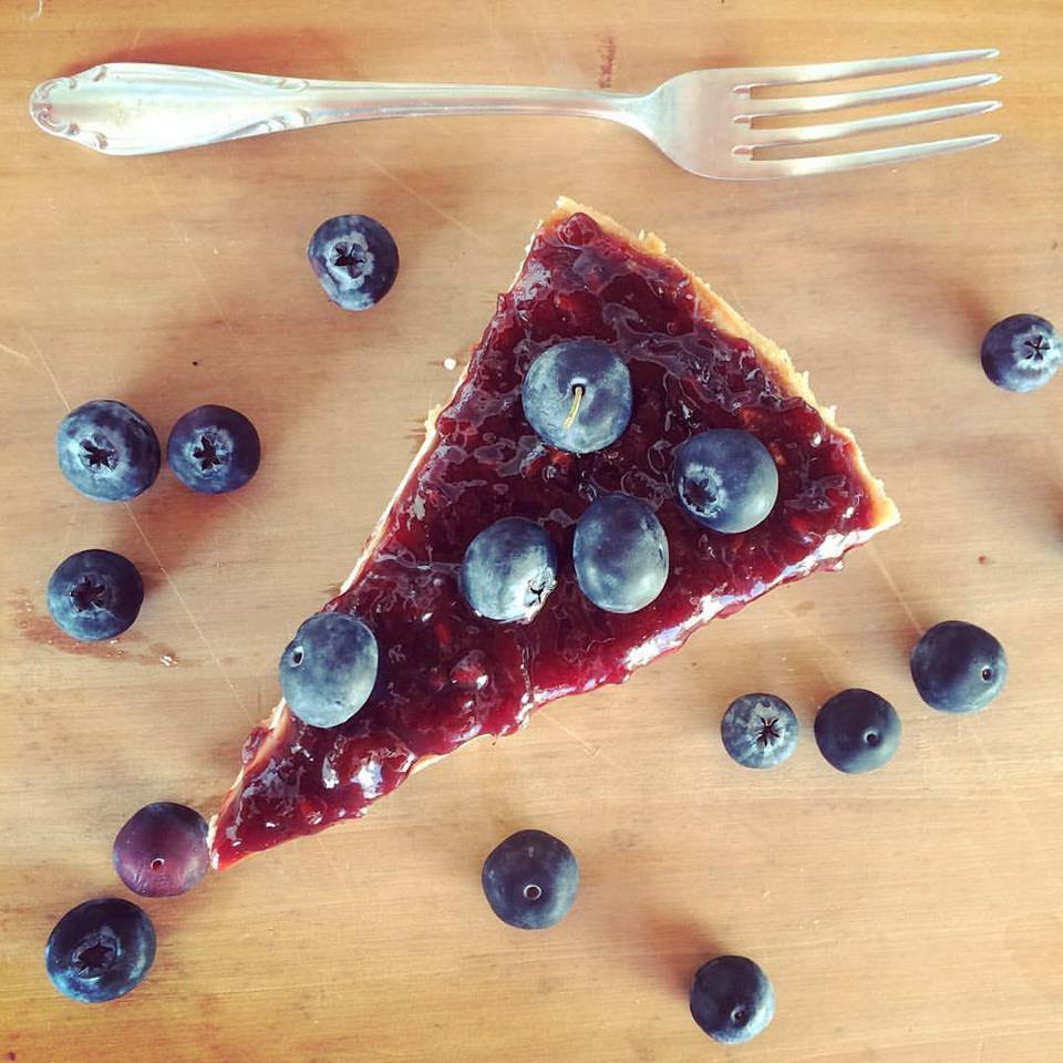 O cheesecake vegan com geleia de amora é uma das receitas ensinadas no workshop. Foto: Divulgação/Facebook