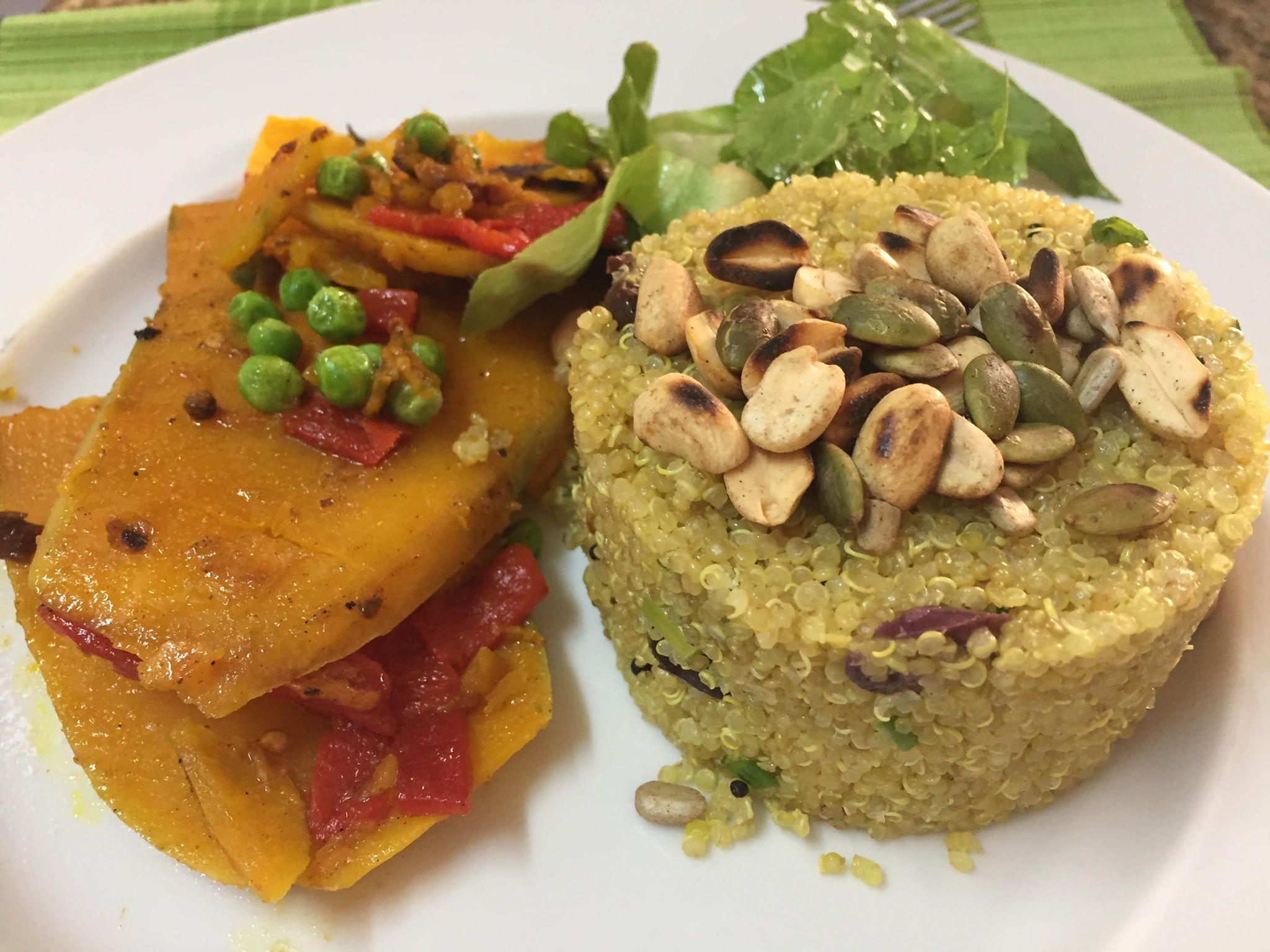 Um dos pratos ensinados pela culinarista será quinoa refogada com lascas de abóbora grelhadas e amendoim. Foto: Divulgação